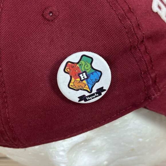 Harry Potter HOGWARTS Alumni Hat Adult Strapback Cap Adjustable Maroon + Pins - Picture 3 of 15